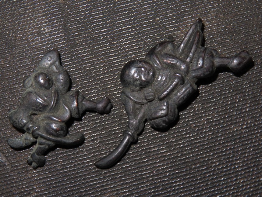 USHIWAKAMARU & BENKEI MENUKI of KATANA (sword) : EDO : 1.2 × 0.8 ” 10g