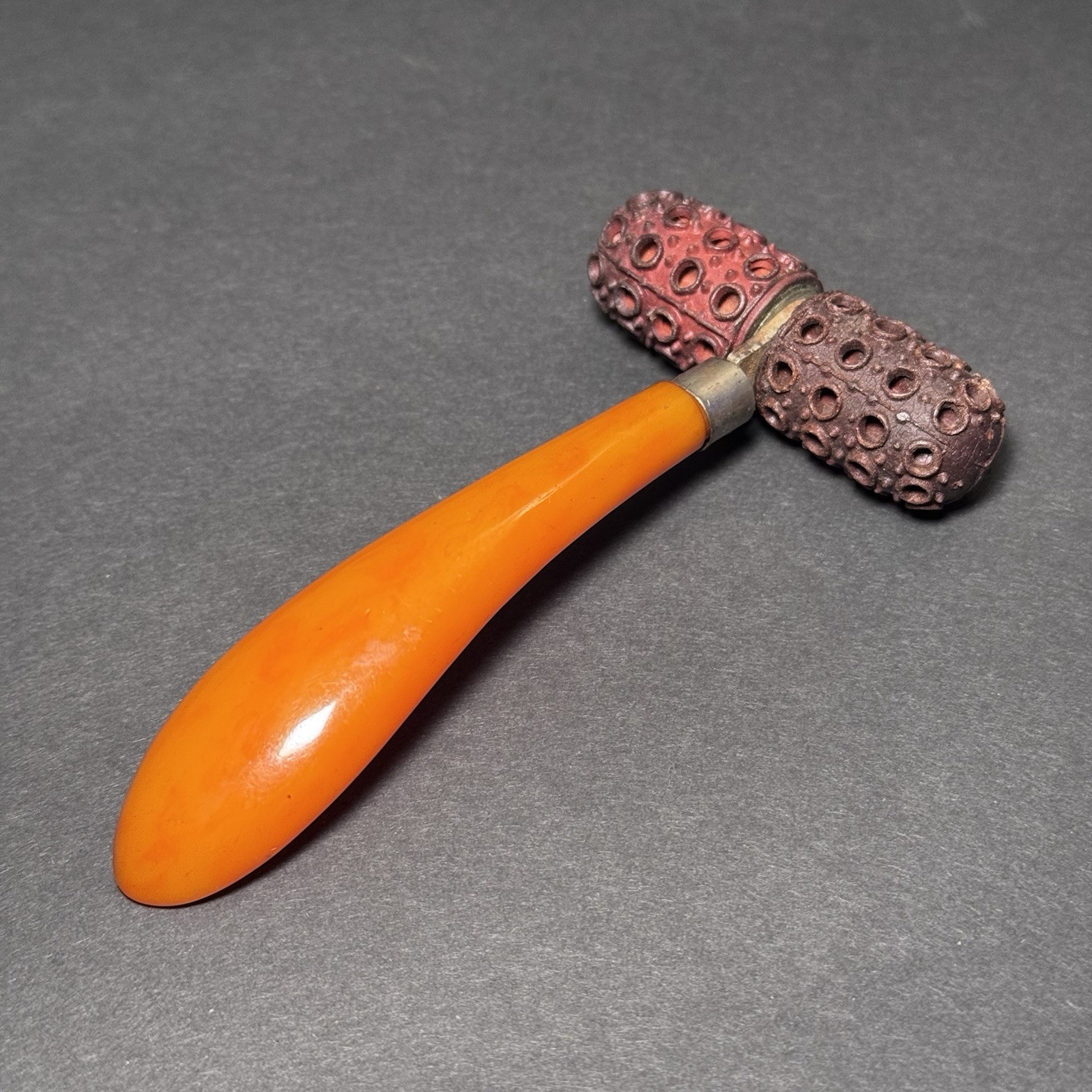 FACE PUNKT Roller Massage Catalin & Kautschuk, 1920er Antique