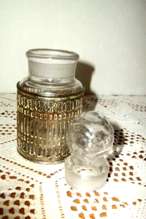 ANTIQUE VANITY APOTHECARY JAR FILIGREE SILVERPLATE ART DECO 1920s STOPPER MARKED