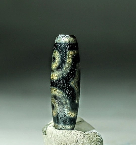 Pre-1800s Indo/Tibetan Old Agate 3 Eye Kubera Dzi Bead 12*39mm