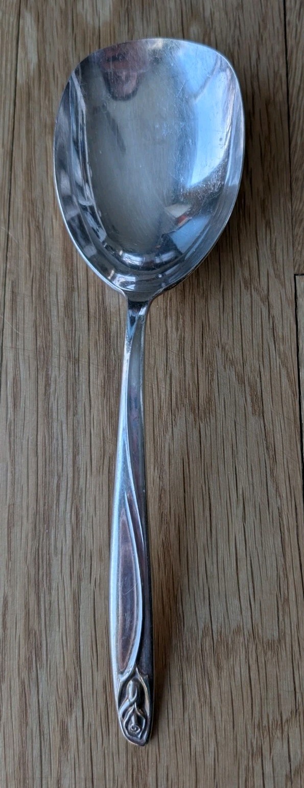 Vtg International Deep Silver Anniversary Rose 9″ Serving Spoon