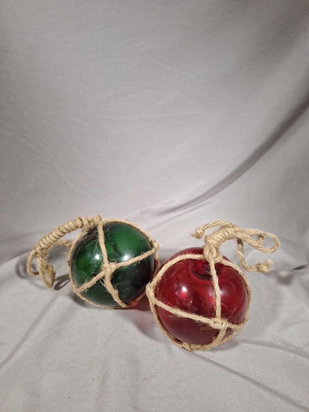 Glass Float DARK GREEN BALL w/ Netting- Pond Pool Hot Tub Yard Art- Hang it! 4″