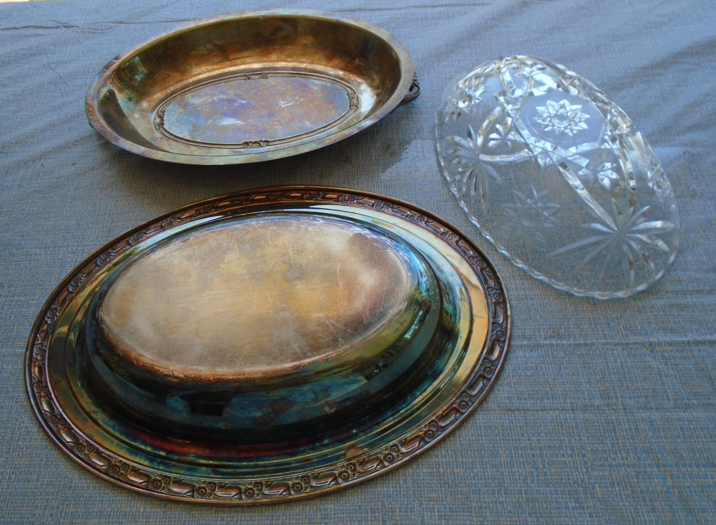 Covered Vegetable Dish Victorian Rose Oneida Silverplate Lid & Glass Oval Insert