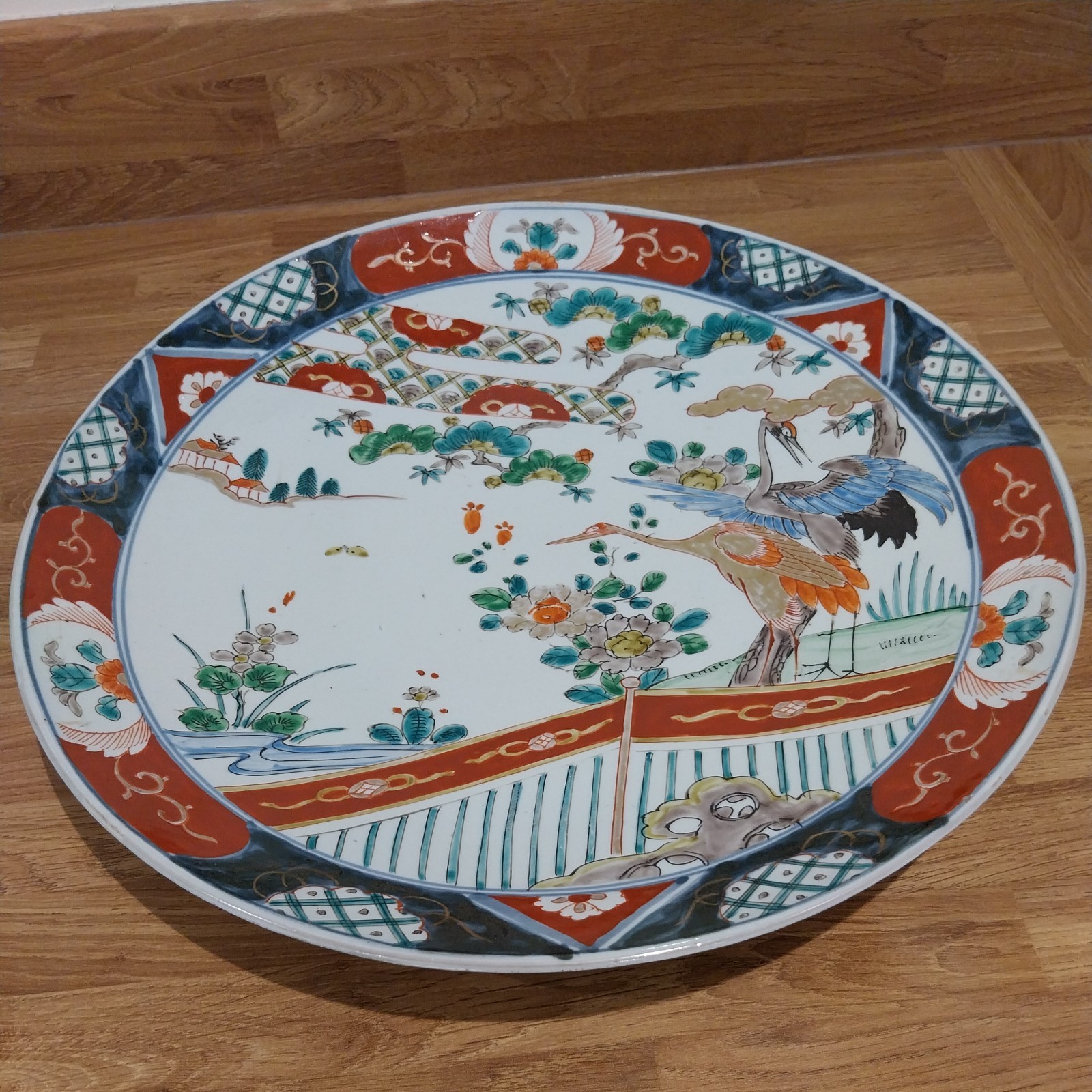 Large Shallow Imari Bowl Charger Plate late Meiji – very early Taishō C1890–1915