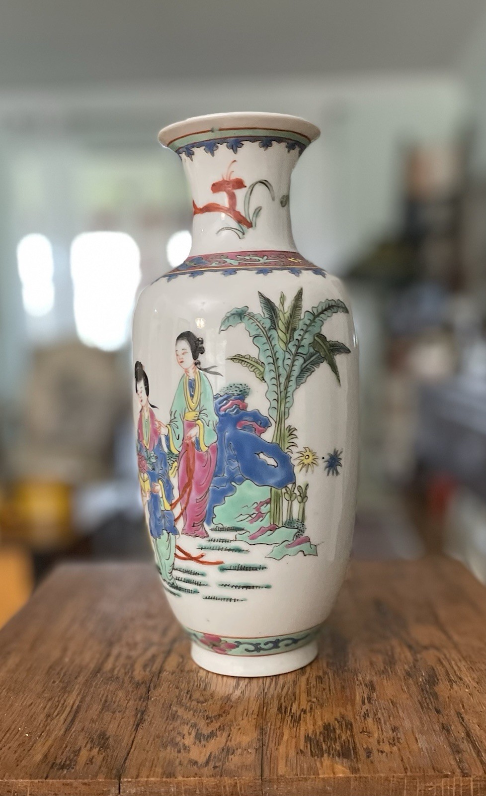 Antique Chinese Famille Rose Vase 9.5” Tall Late Qing To Early Republic Period