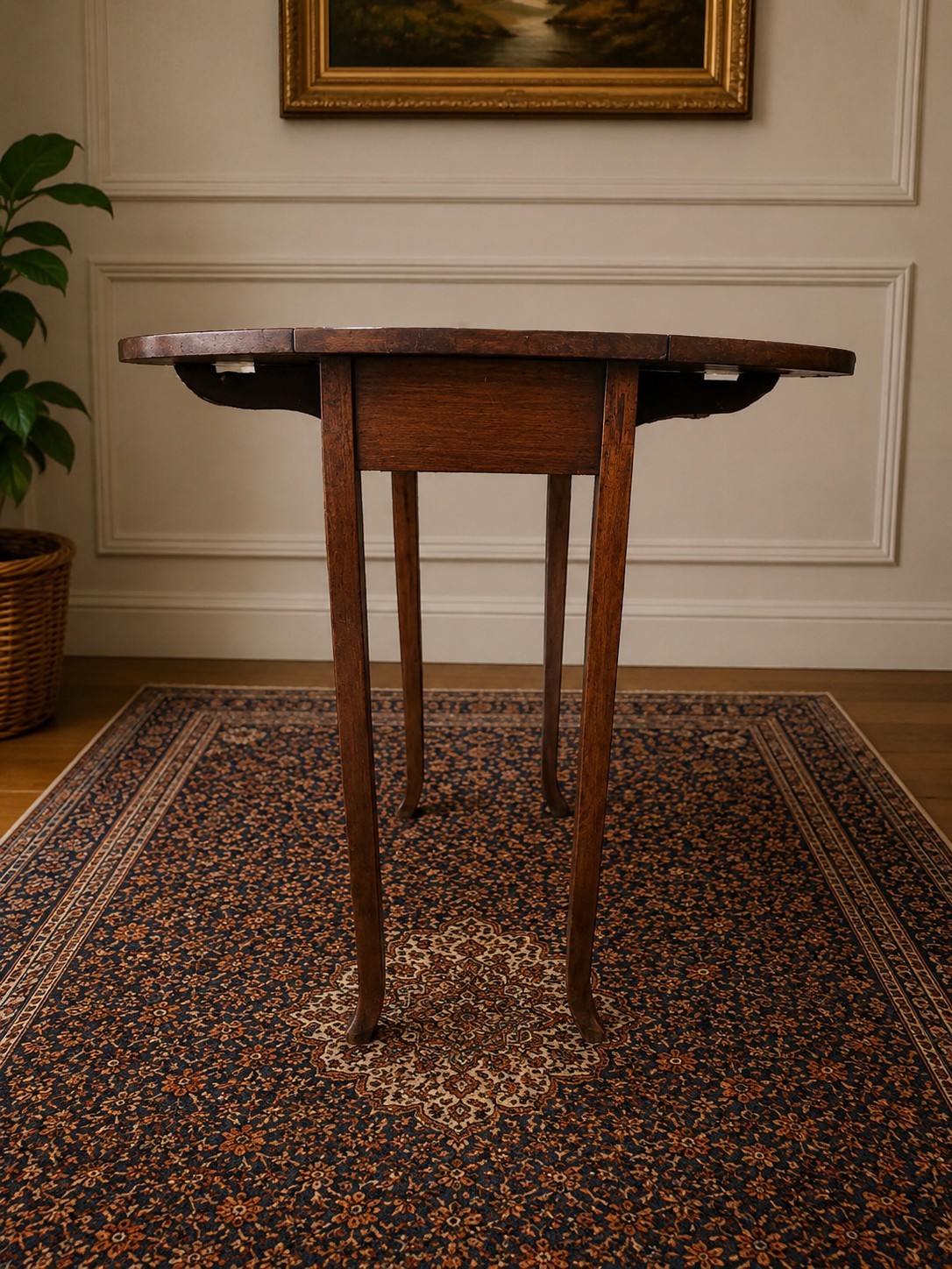 Vintage Walnut Drop Leaf Side Table Occasional Lamp Table Queen Anne Style