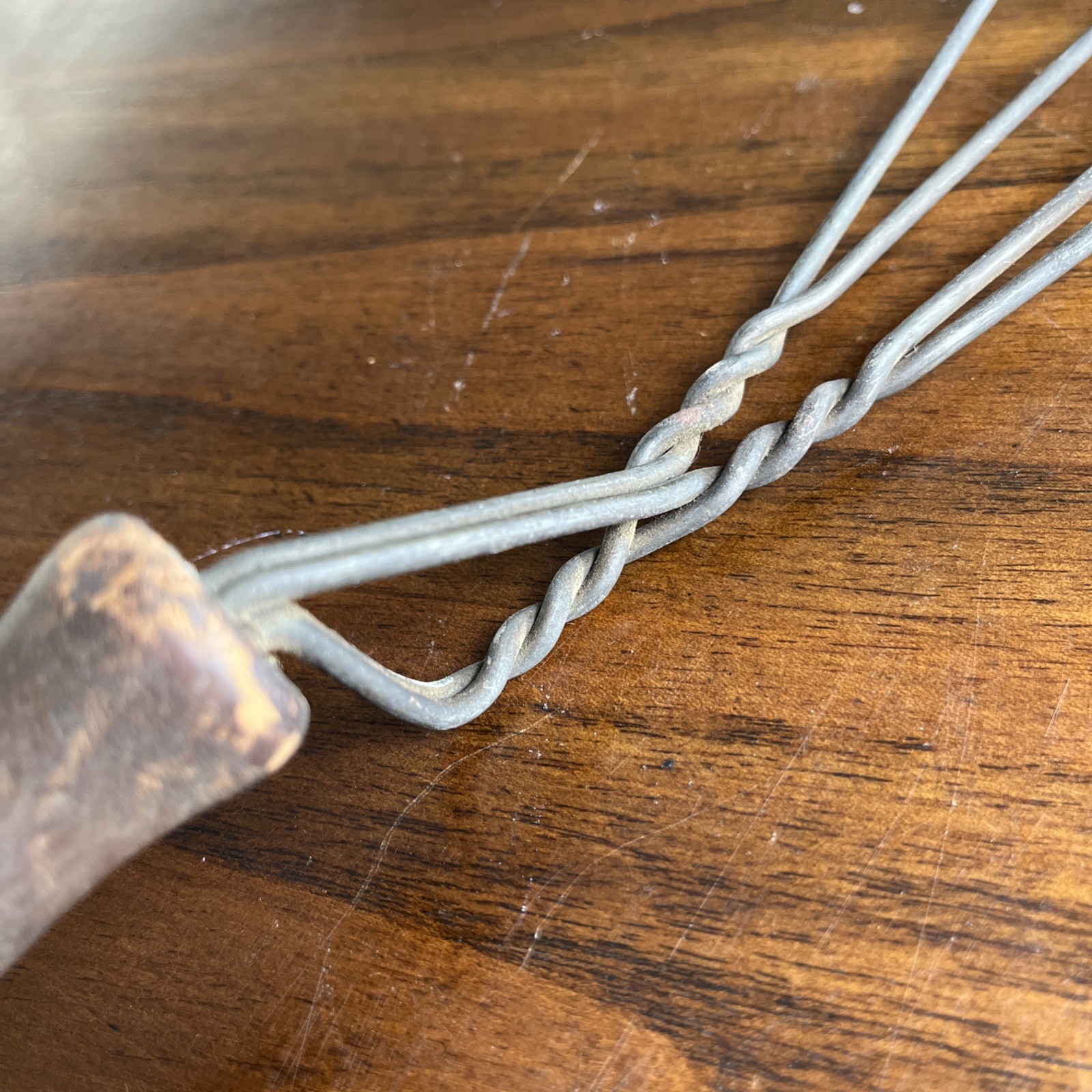 Antique Wire Rug Beater Primitive Cleaner 25″ Farmhouse Country Decor Americana
