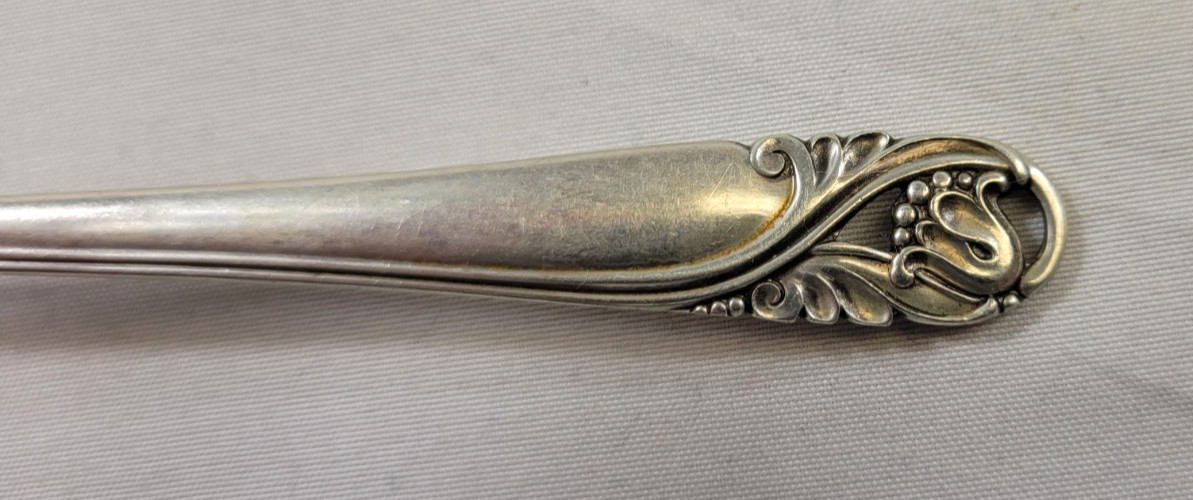 “Spring Glory” Fork -6.50″ International Sterling