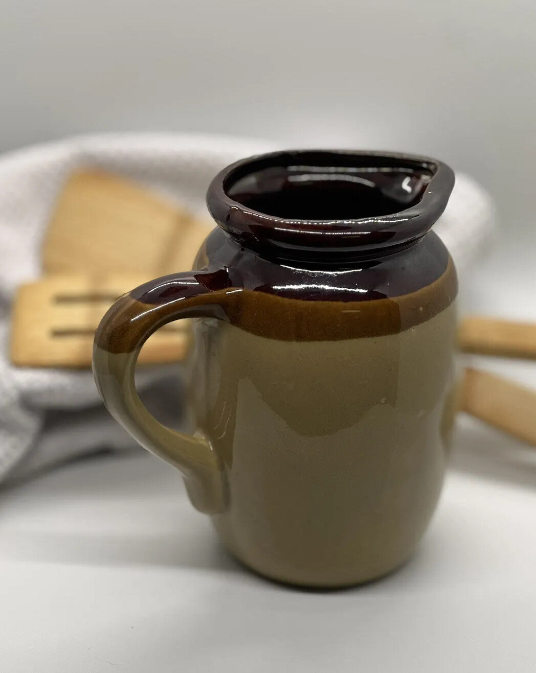 Vintage Stoneware Tri-Color Brown, Tan & Beige 6.5″ Pitcher w/ Handle