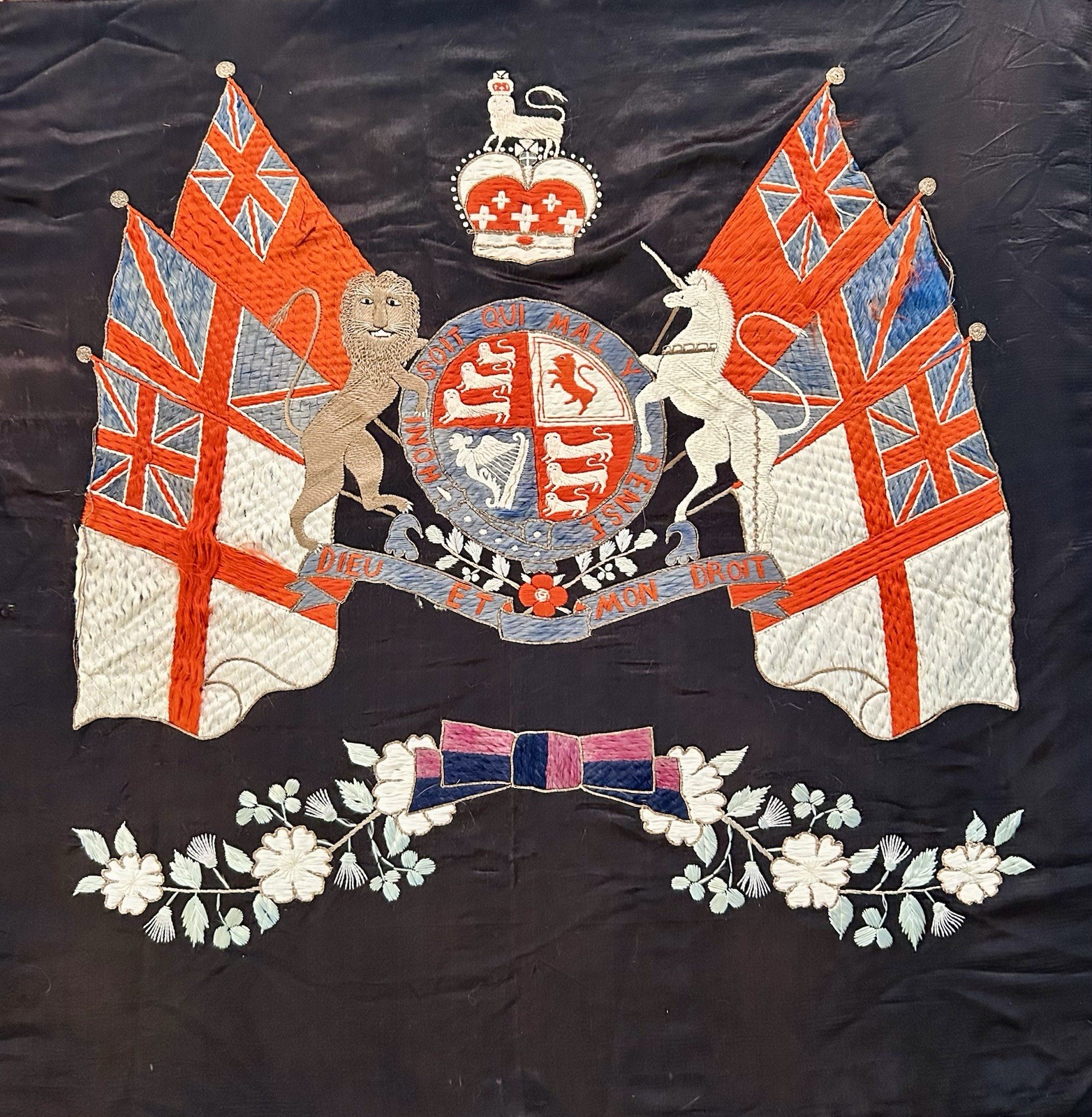 Antique British Coat of Arms Flag Embroidered Textile Picture on Silk. BEAUTIFUL