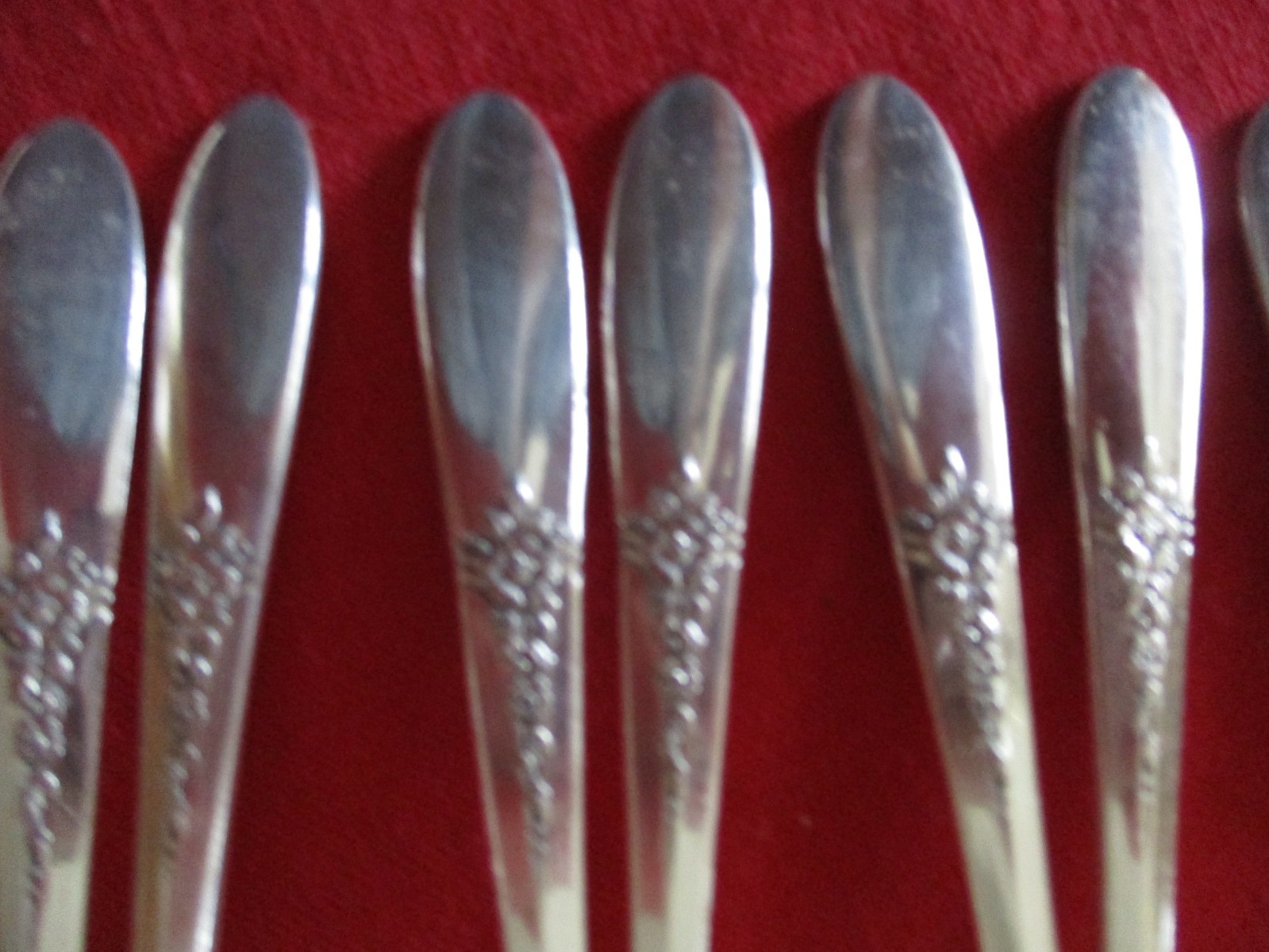 (14) Oneida Tudor Silverplate Teaspoons, 1941 Fantasy #WBAS