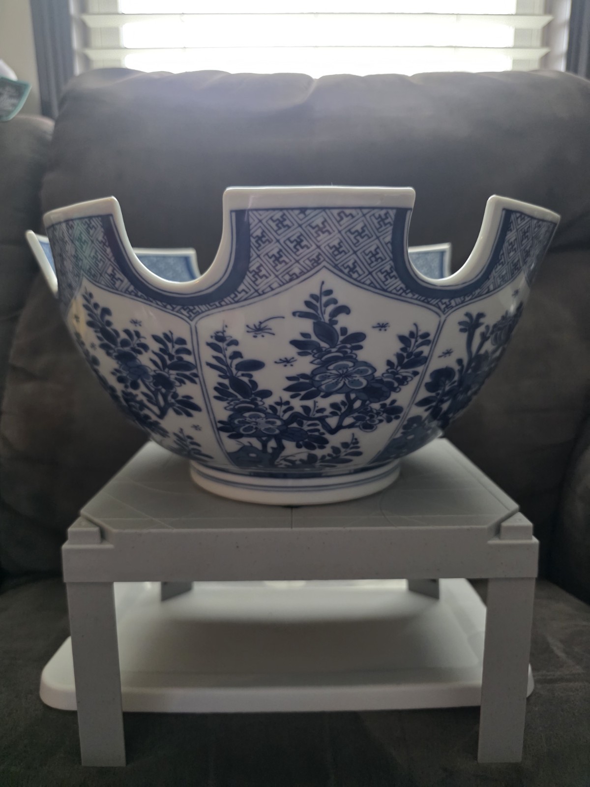 Late 20th Century Mottahedeh Monteith Bowl