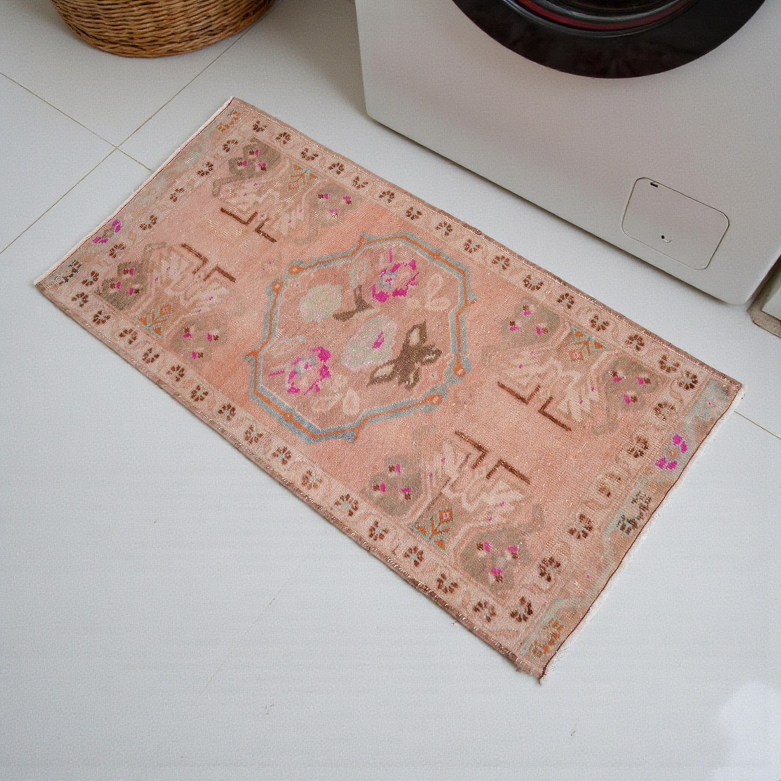 Vintage Hand-Knotted Turkish Rug Small Oushak Rug Wool Door Mat 1′ 10″ x 3′ 7″