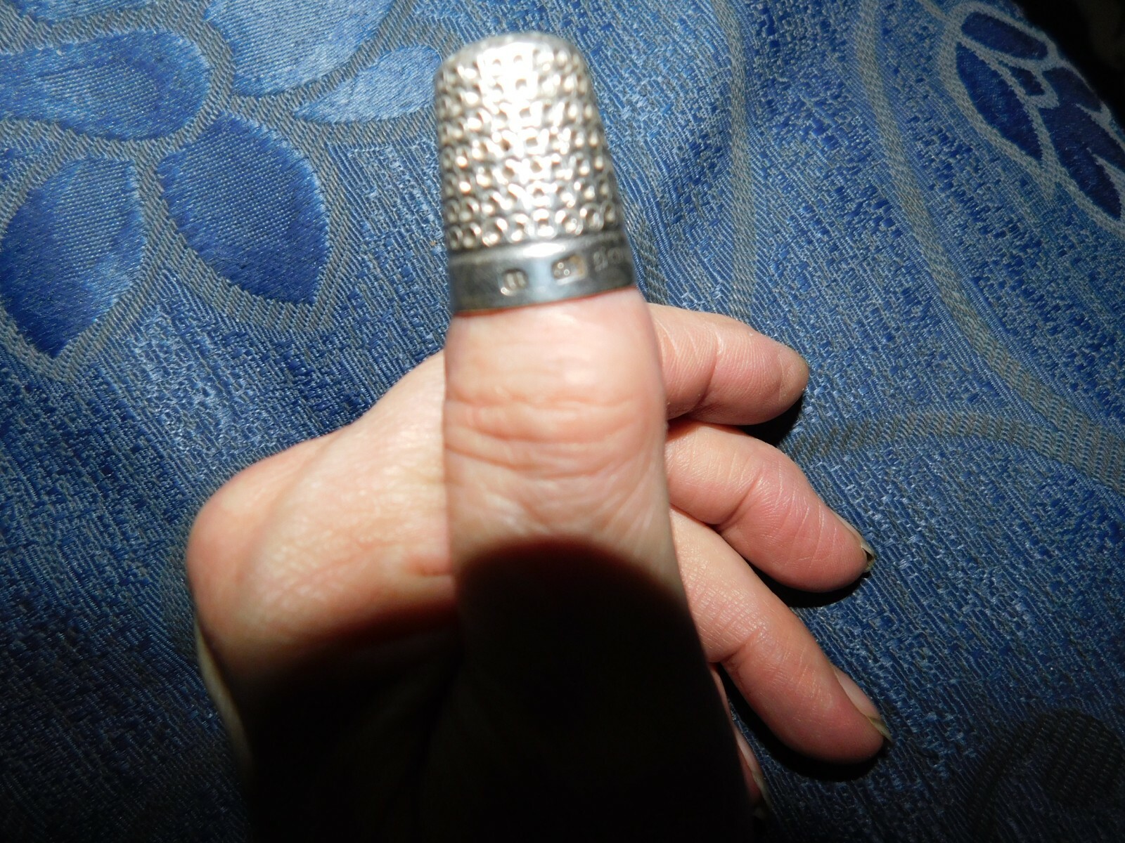 COLLECTABLE ANTIQUE 1911 BIRMINGHAM SILVER THIMBLE 11 JAMES FENTON 6g