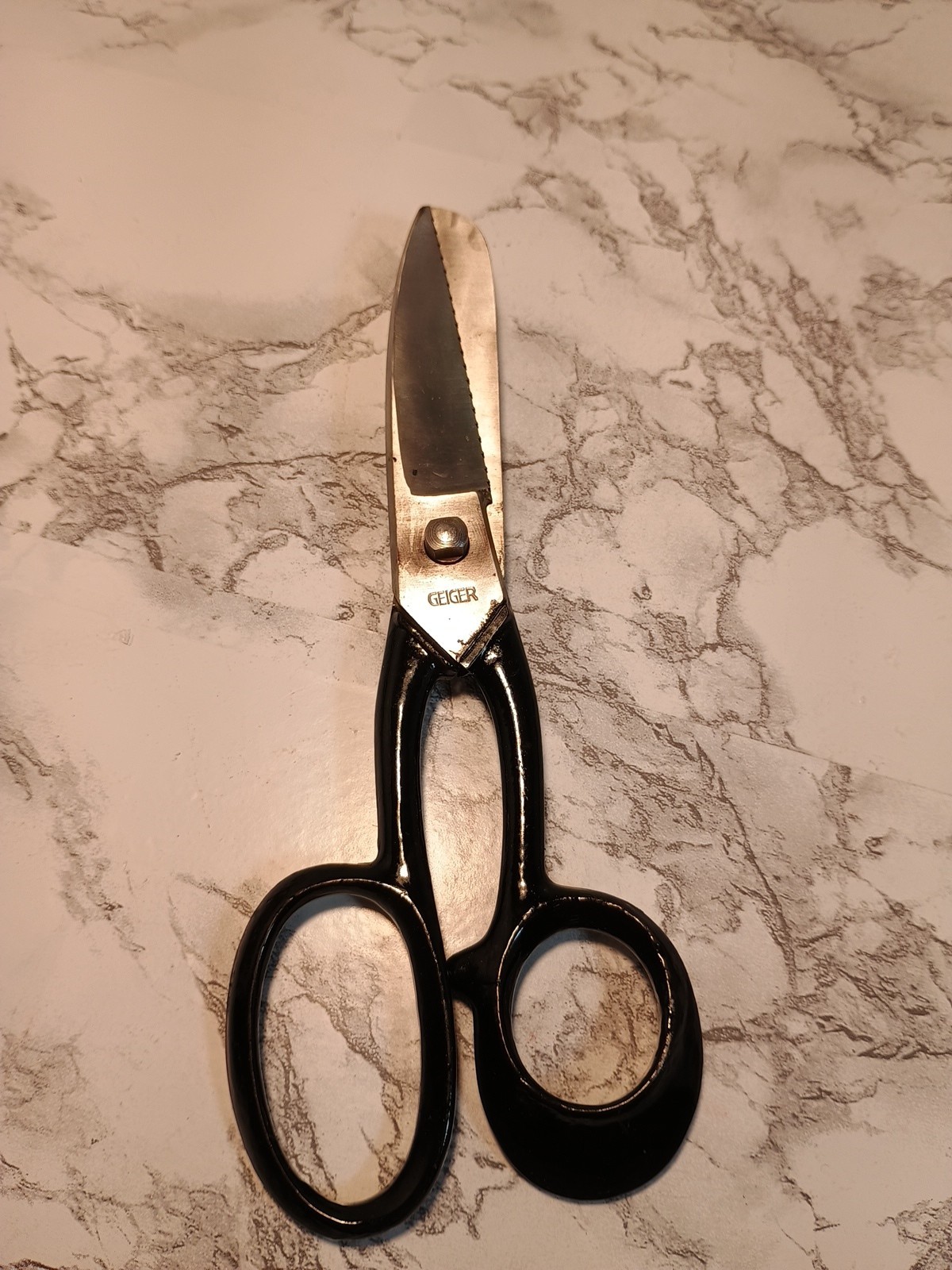 VINTAGE GEIGER SHEARS/SCISSORS – MADE IN GERMANY 8.5″ LONG