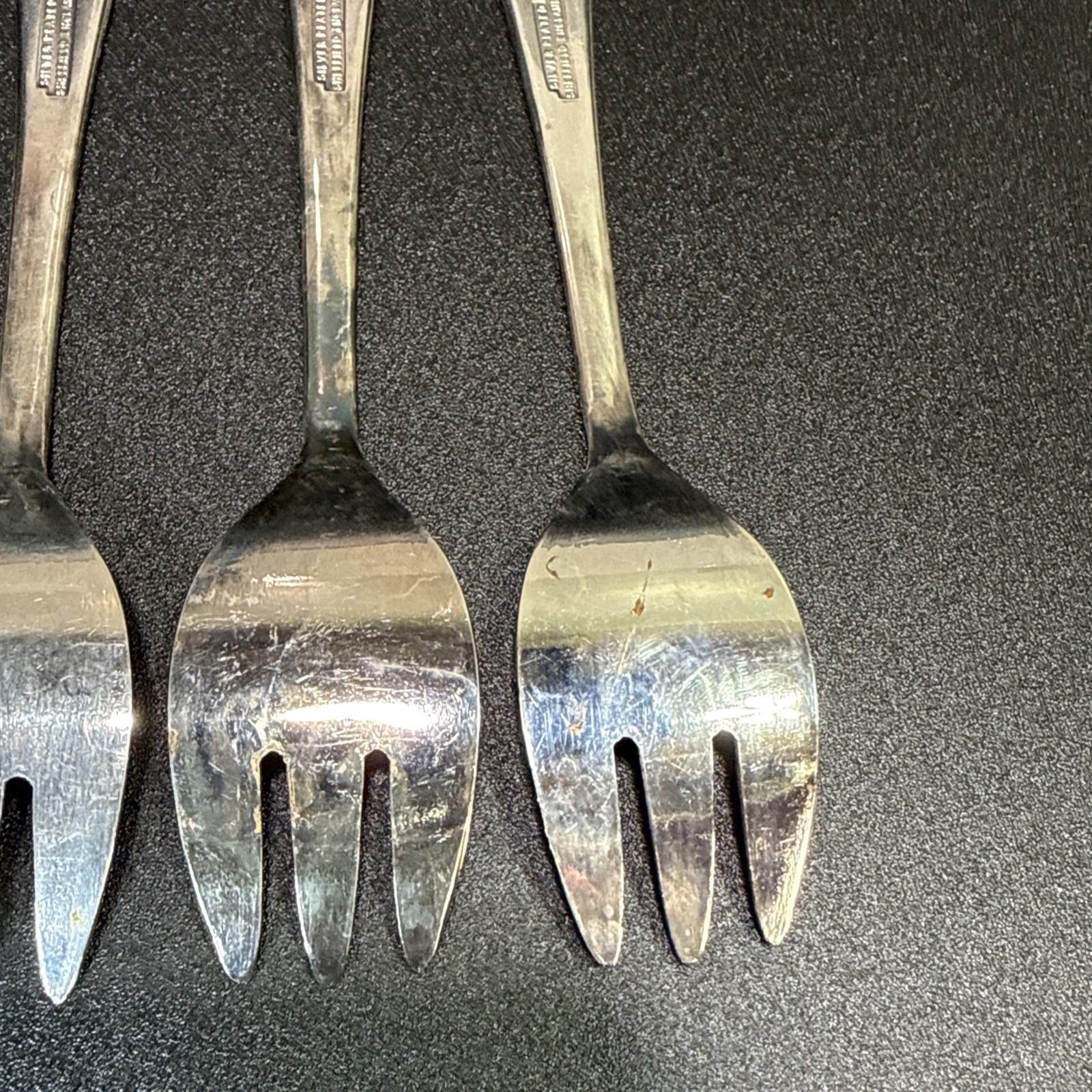 SHEFFIELD Children’s Small 5″ Fork Set/4 Silver Plated 3 PRONG ENGLAND Vintage
