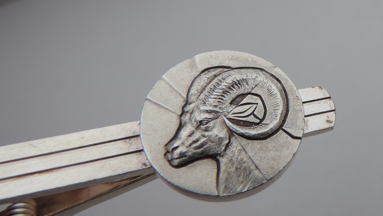 Japanese Signed Sterling Silver big Horn Sheep Ram Cufflinks & Tie Clip Set 28g