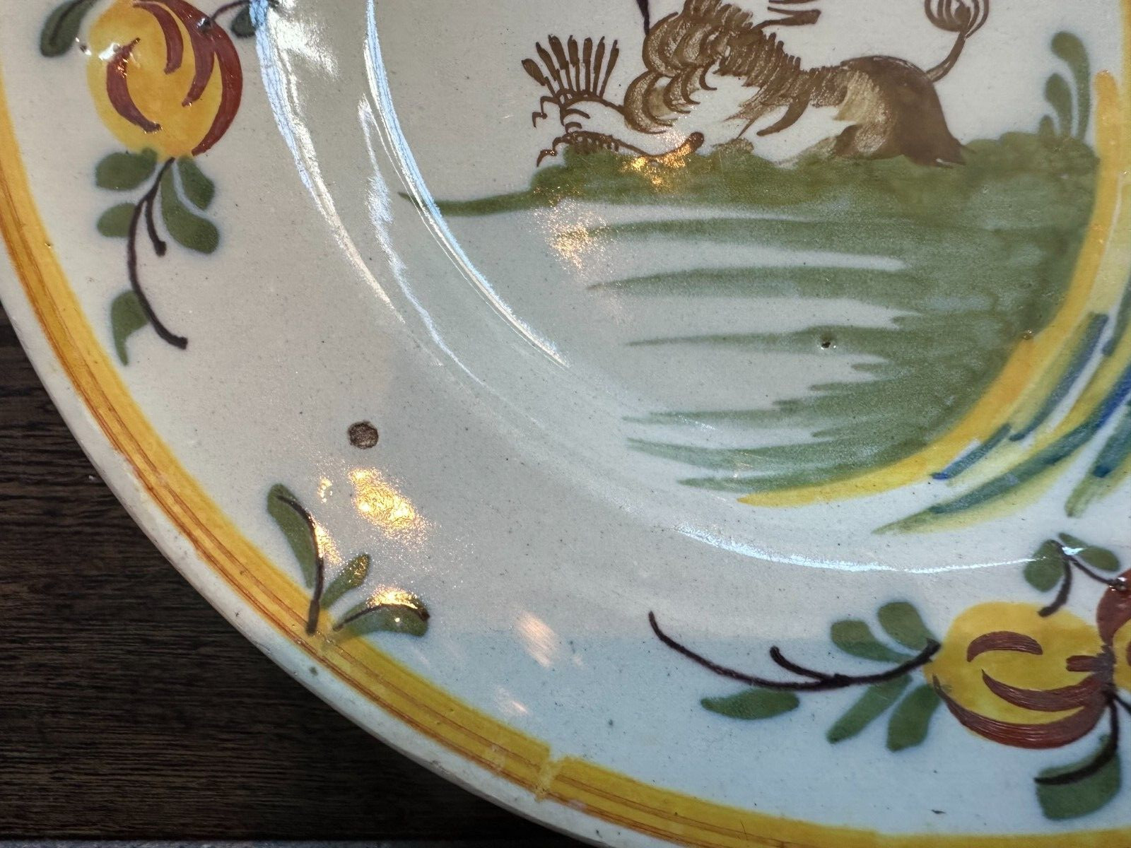 Delft polychrome Dutch Republic plate, 18th C, lion w/ 7 arrows, Now I rest safe