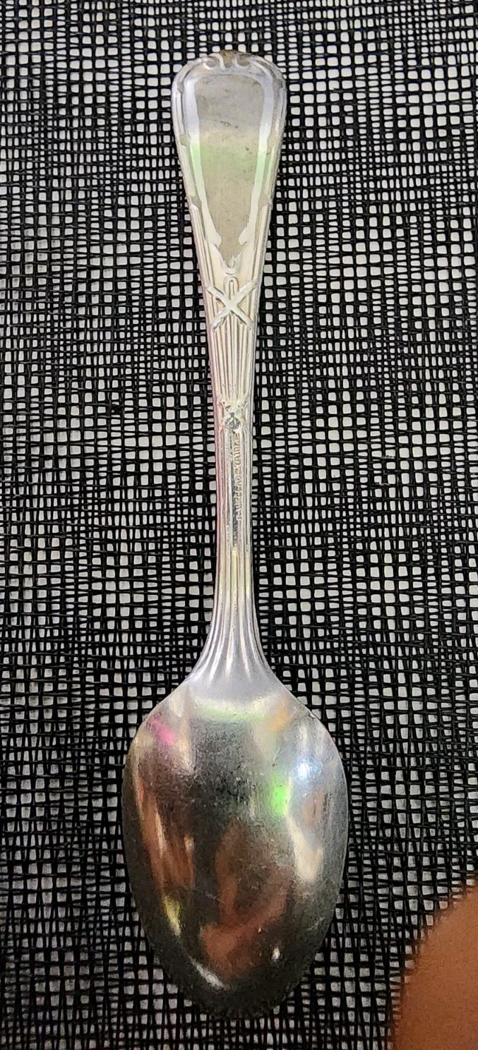 ANTIQUE R WALLACE SILVERPLATED EMPIRE STYLE DEMITASSE COFFEE SPOON w/LION LOGO☕