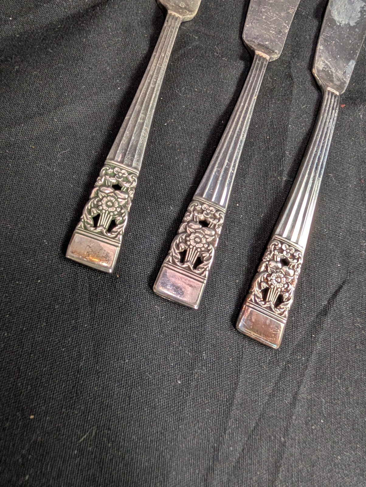 3 Oneida CORONATION Silverware Oneida Community 1936 Silver Plate Butter Knife