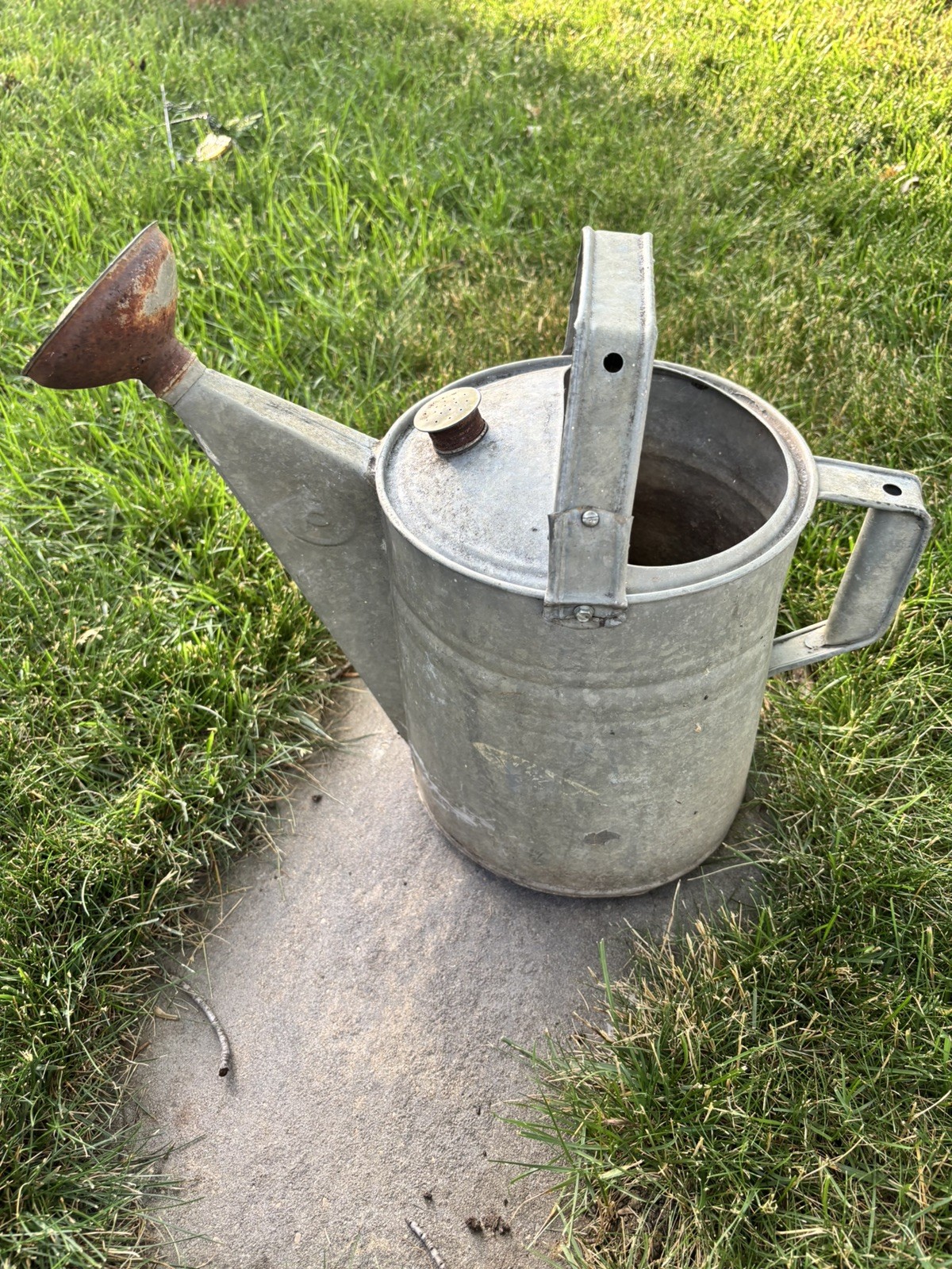 Vtg Watering Can Galvanized Sprinkler Head Flower Pot Rustic Farmhouse