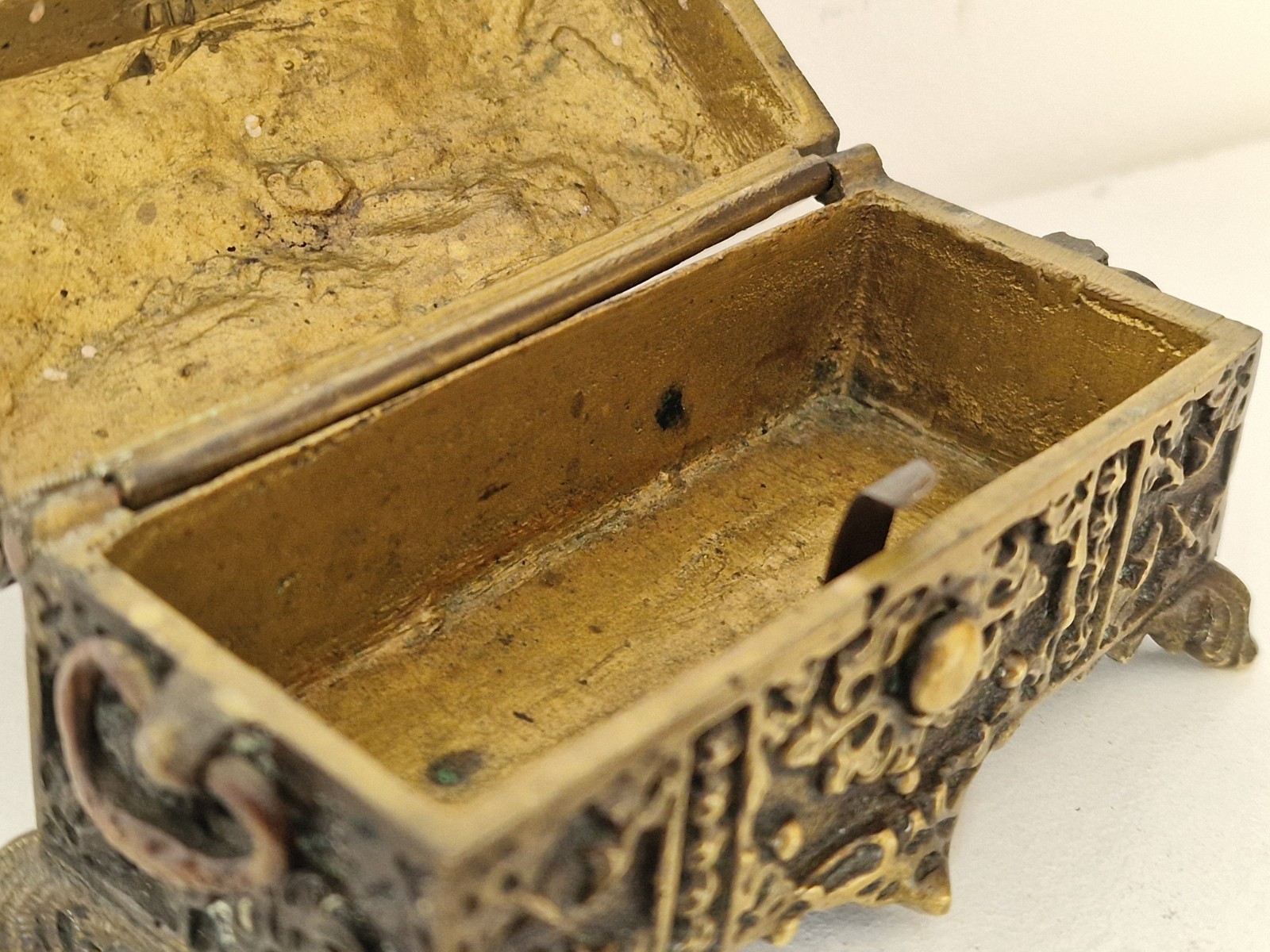 ANTIQUE ORNATE FRENCH BRONZE CASKET JEWELLERY TRINKET BOX HINGED TREASURE CHEST
