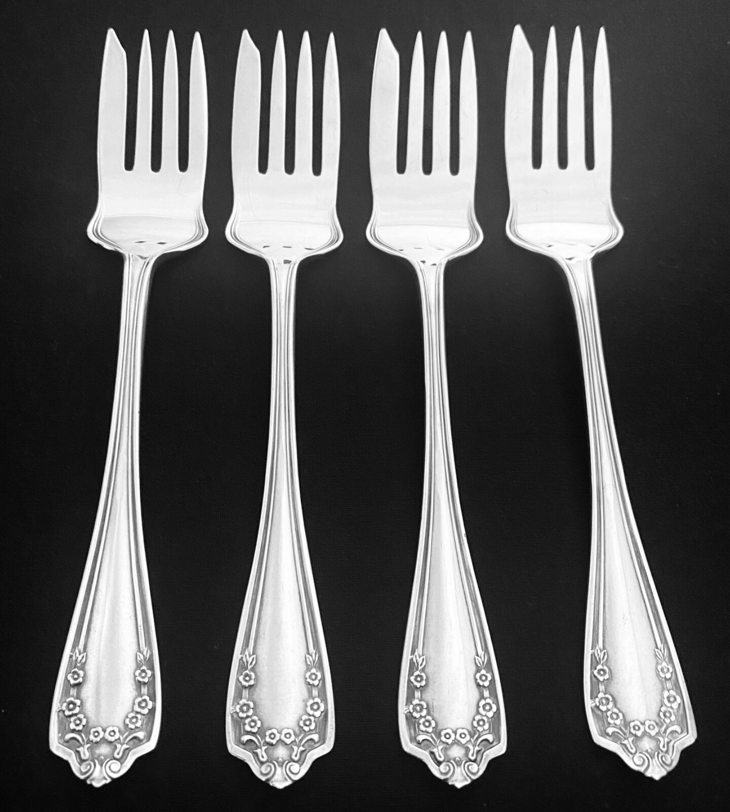 1915 CONANT SEARS ROEBUCK SET OF 4 SALAD FORKS FLORAL
