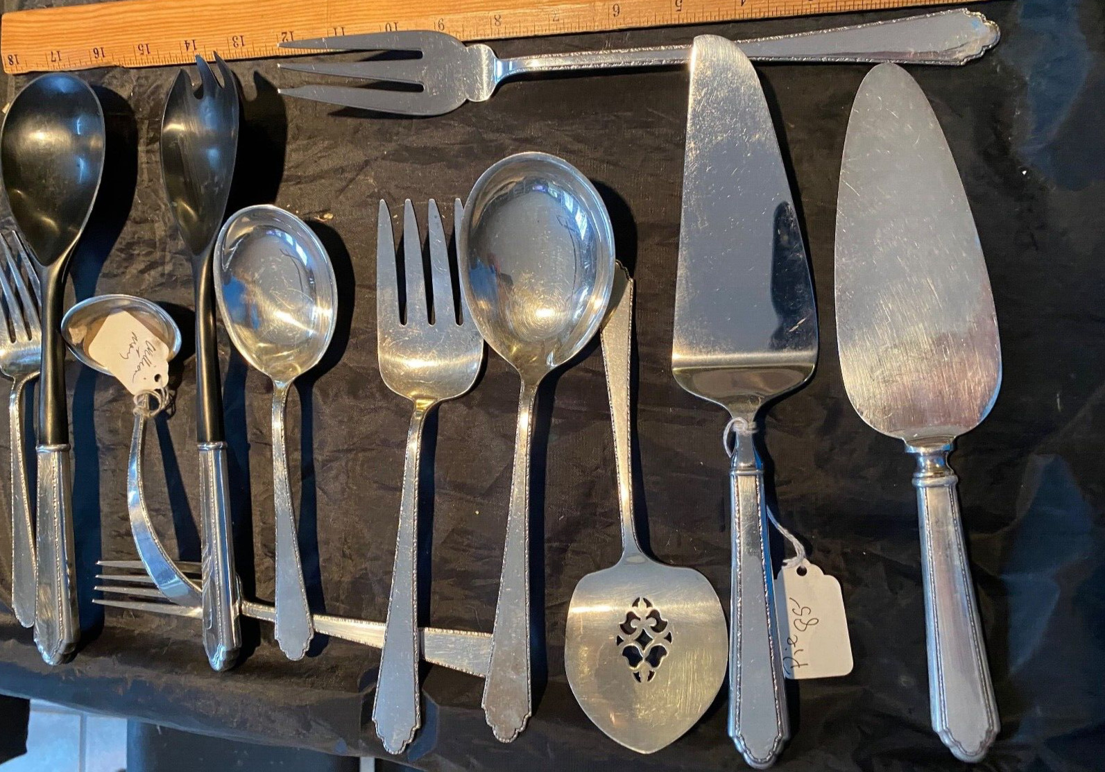 1 LUNT WILLIAM AND MARY STERLING SILVER FLATWARE 4 OVAL SOUPS 7″av. price each