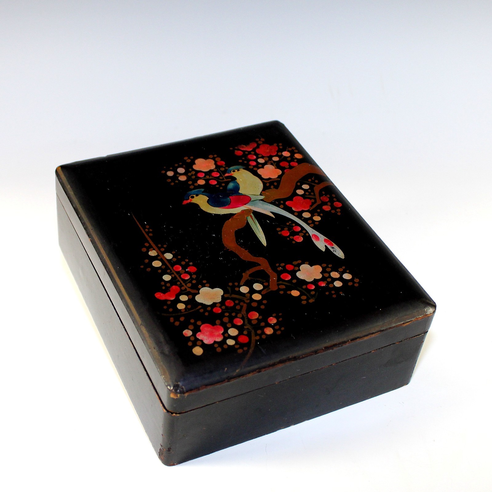 Old Wajima Floral Birds Lacquer ware Box Black with Mother of Pearl