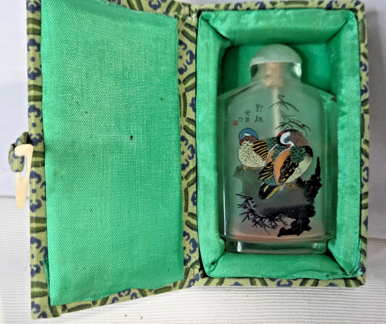 Vtg Inside Reverse Painted Glass Snuff bottle Quail & Pheasants 2-Sided 3.5”