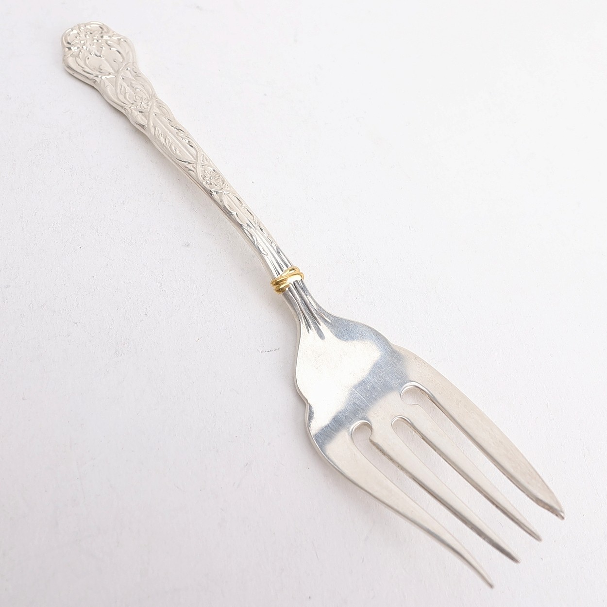 Du Roi by Cartier Sterling Silver 6 1/2″ Salad Fork 1.7ozt Gold Band No Monogram