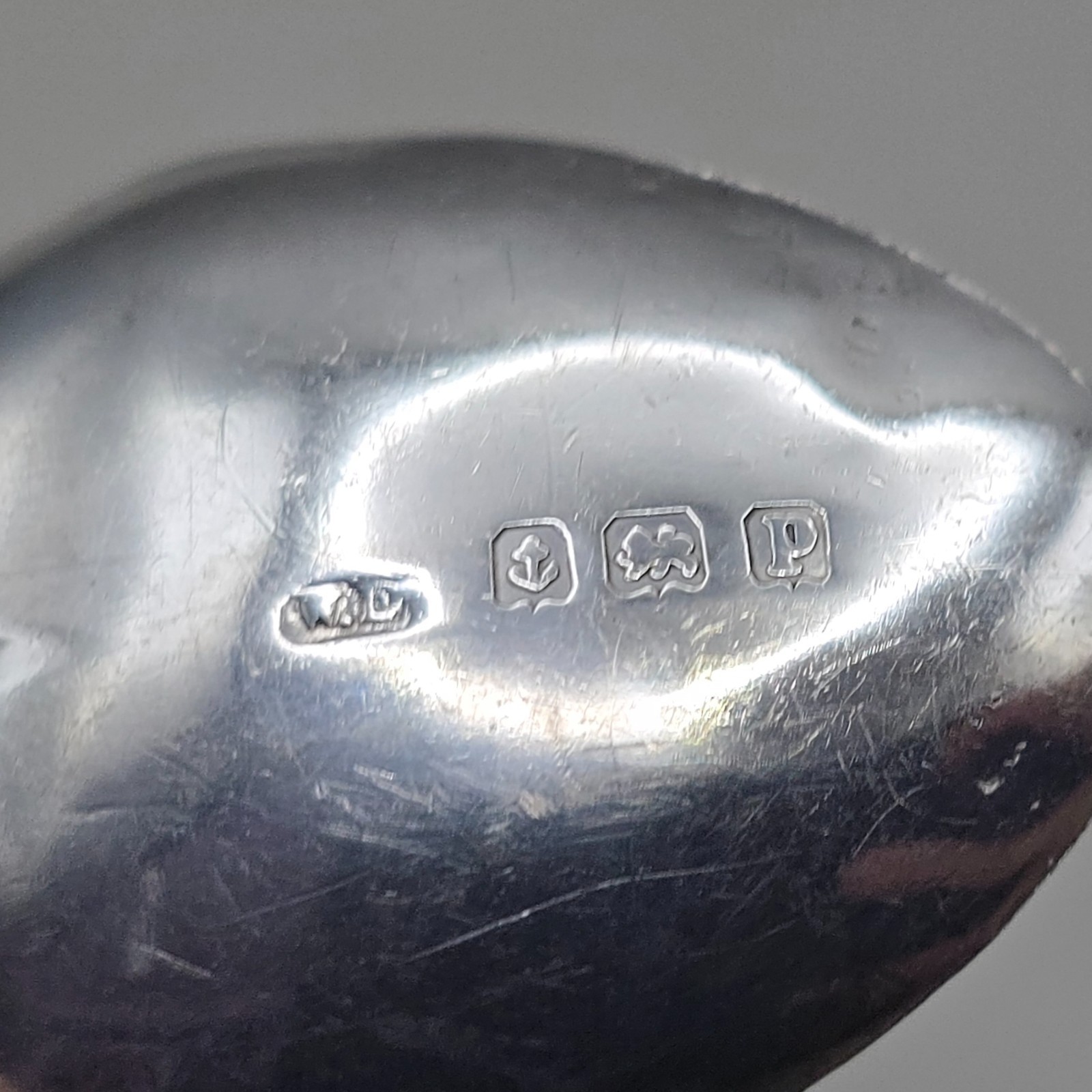 Antique Sterling Silver Kings Pattern Teaspoon by William Devenport 1939