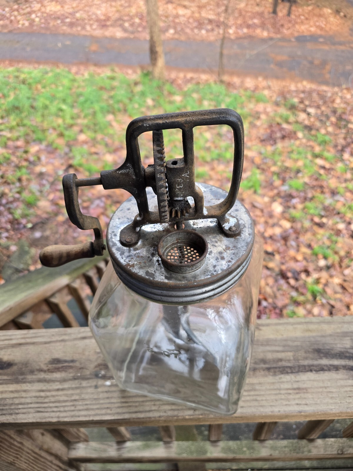 Butter Churn 6 Quart With Metal Paddles. No Brand Name & Surface Rust On Top