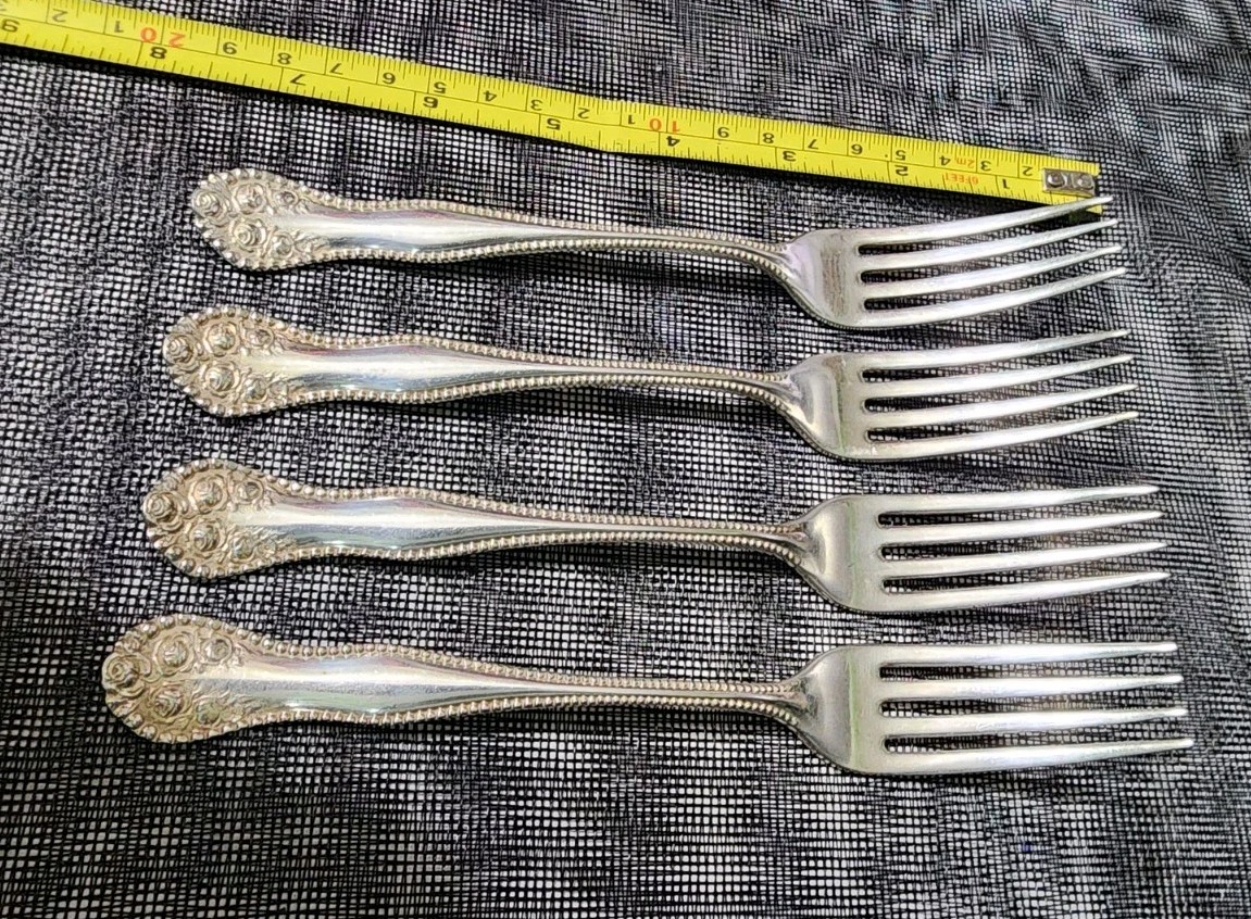 LOT OF 4 EHH SMITH ANTIQUE c1910 YORK ROSE🌹 SILVERPLATED LUNCHEON FORKS 🍽