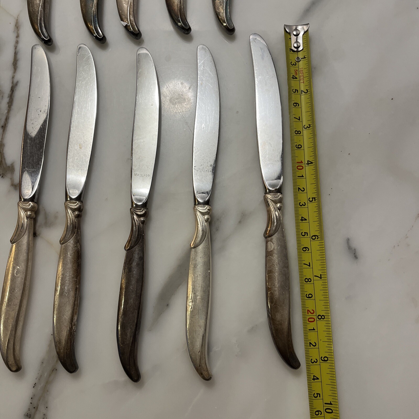 1847 Rogers Brothers IS Individual Butter Spreader Knife Flair Silverplate 12 Pc