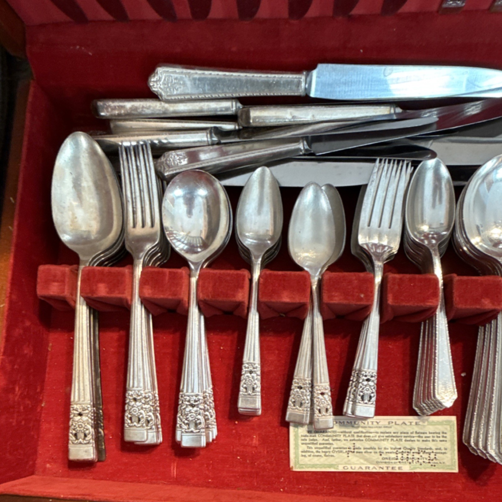 Oneida Coronation service for eight serving spoons in Wooden Box W/Felt Lining