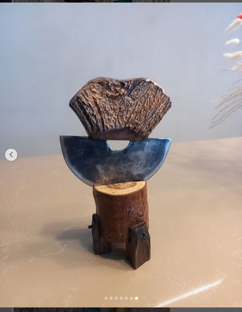 A unique knife crafted from natural materials that combines function and natural