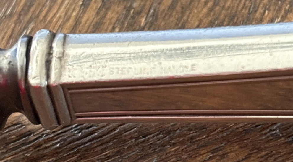 Etruscan Pattern Gorham Sterling Handle Stainless Blade 8.5 ” Dinner Knife 66.5g