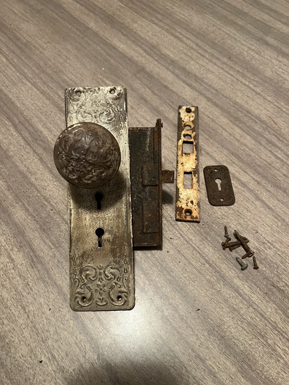 Vintage and Ornate Rusty Door Knob Set With 1 Back Plate