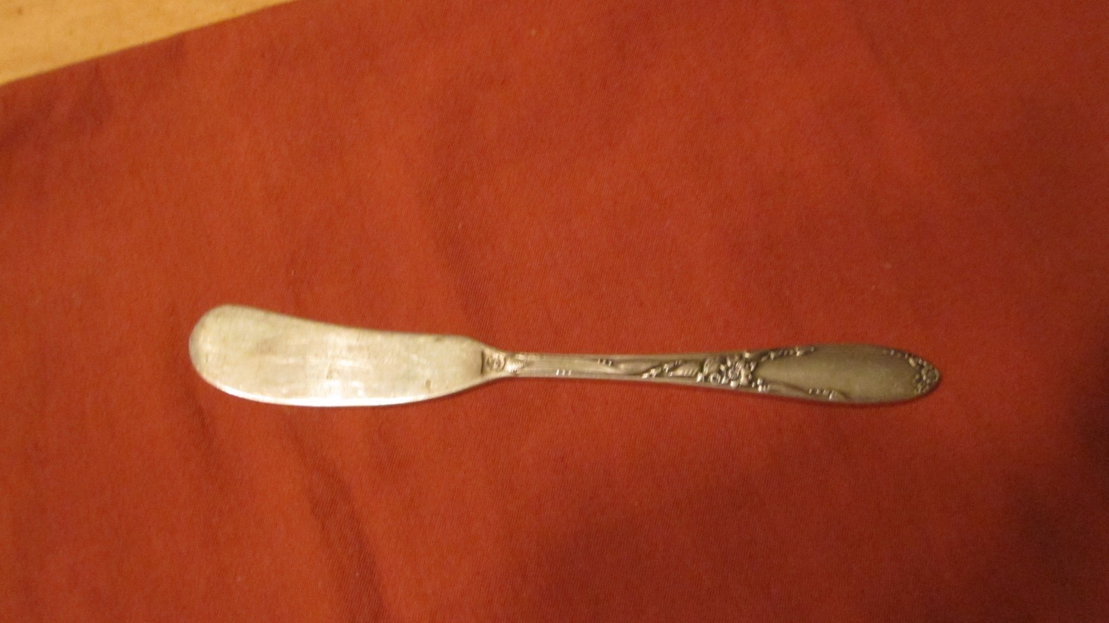 ONEIDA STERLING SILVER VIRGINIAN FLAT BUTTER SPREADER NO MONOGRAM