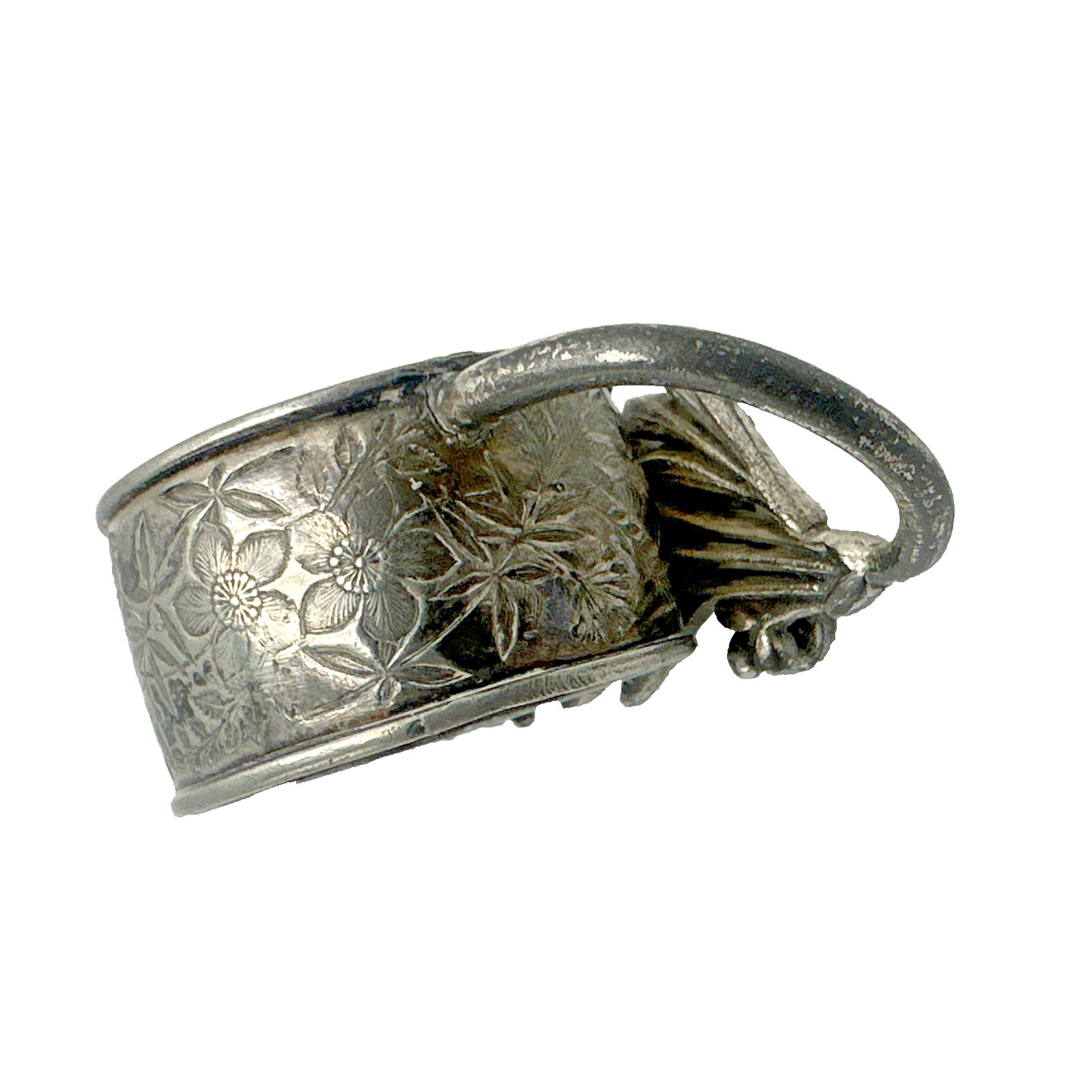 Victorian Rogers Meridan Figural Leafy Flower Napkin Ring Holder Etched