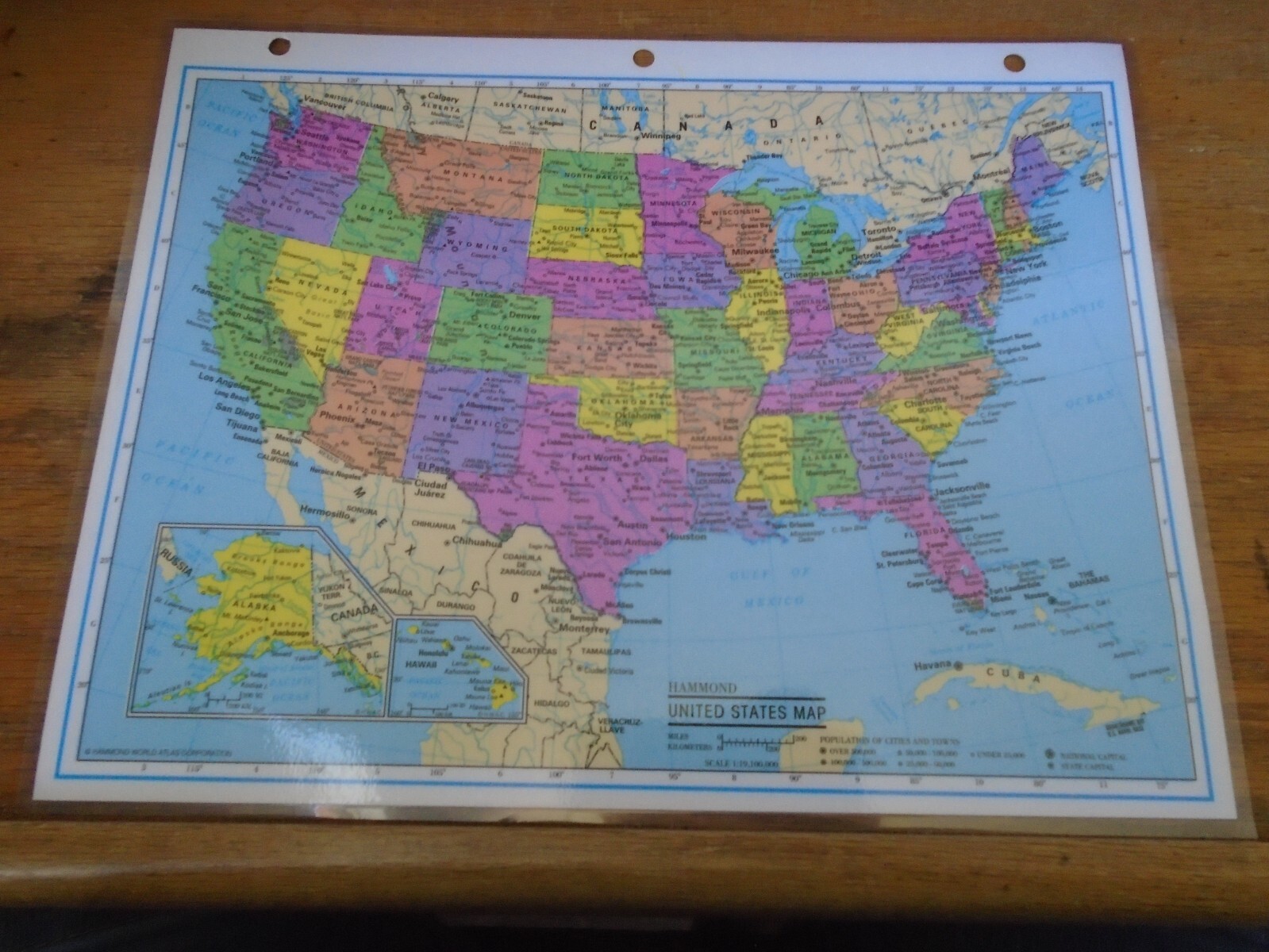 Hammond International World & US Map Laminated 11″ x 8 1/2″ EUC