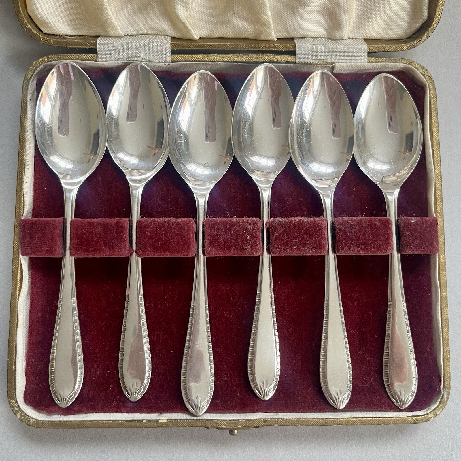 VINERS Sterling Silver Tea Spoon Set 87g Vintage Sheffield Hallmarked 1956 VGC