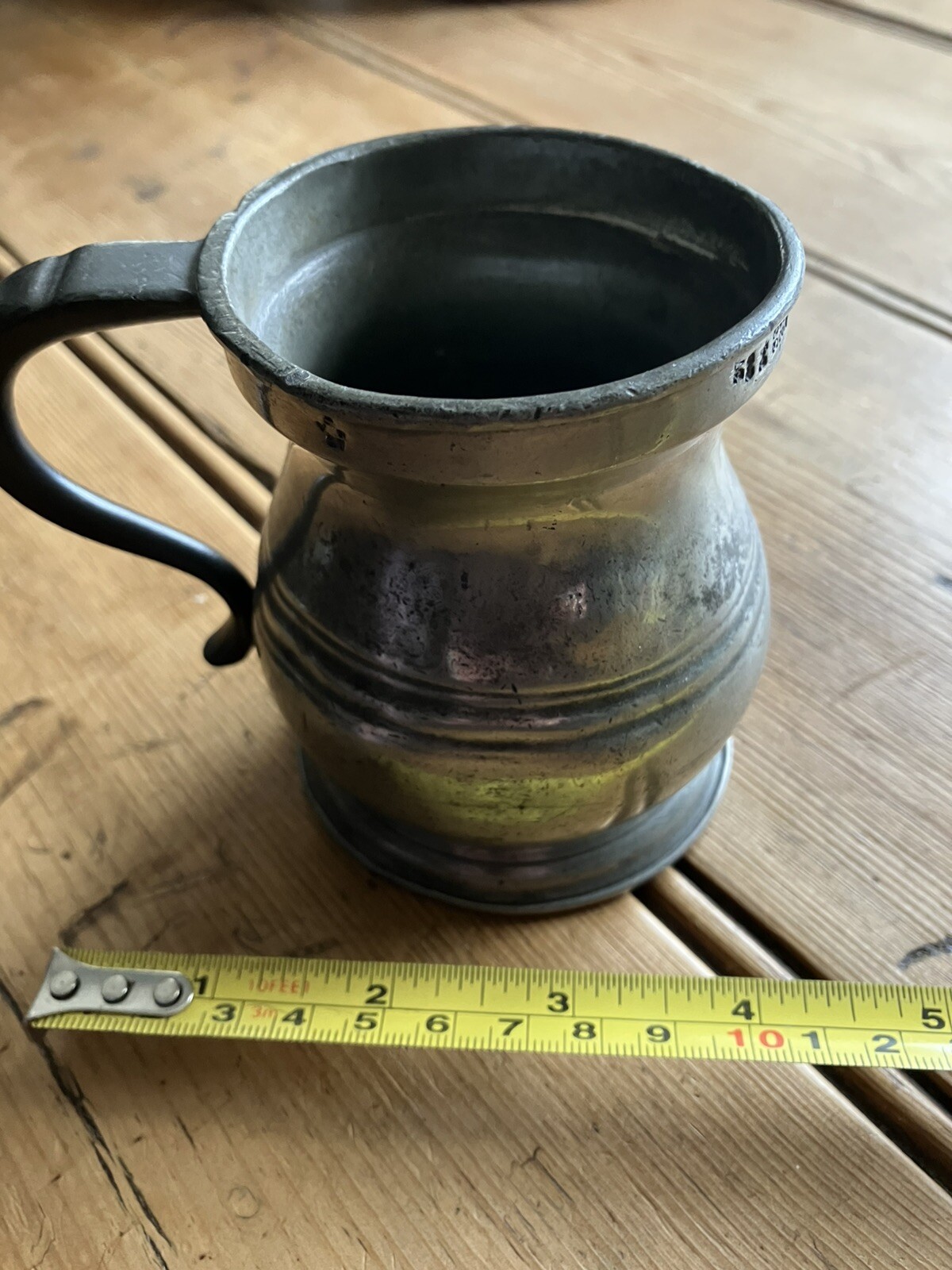 Antique Victorian Pewter 1/2 Pint Tankard Marked VR 57 Dated Rim To 37 (nw12)