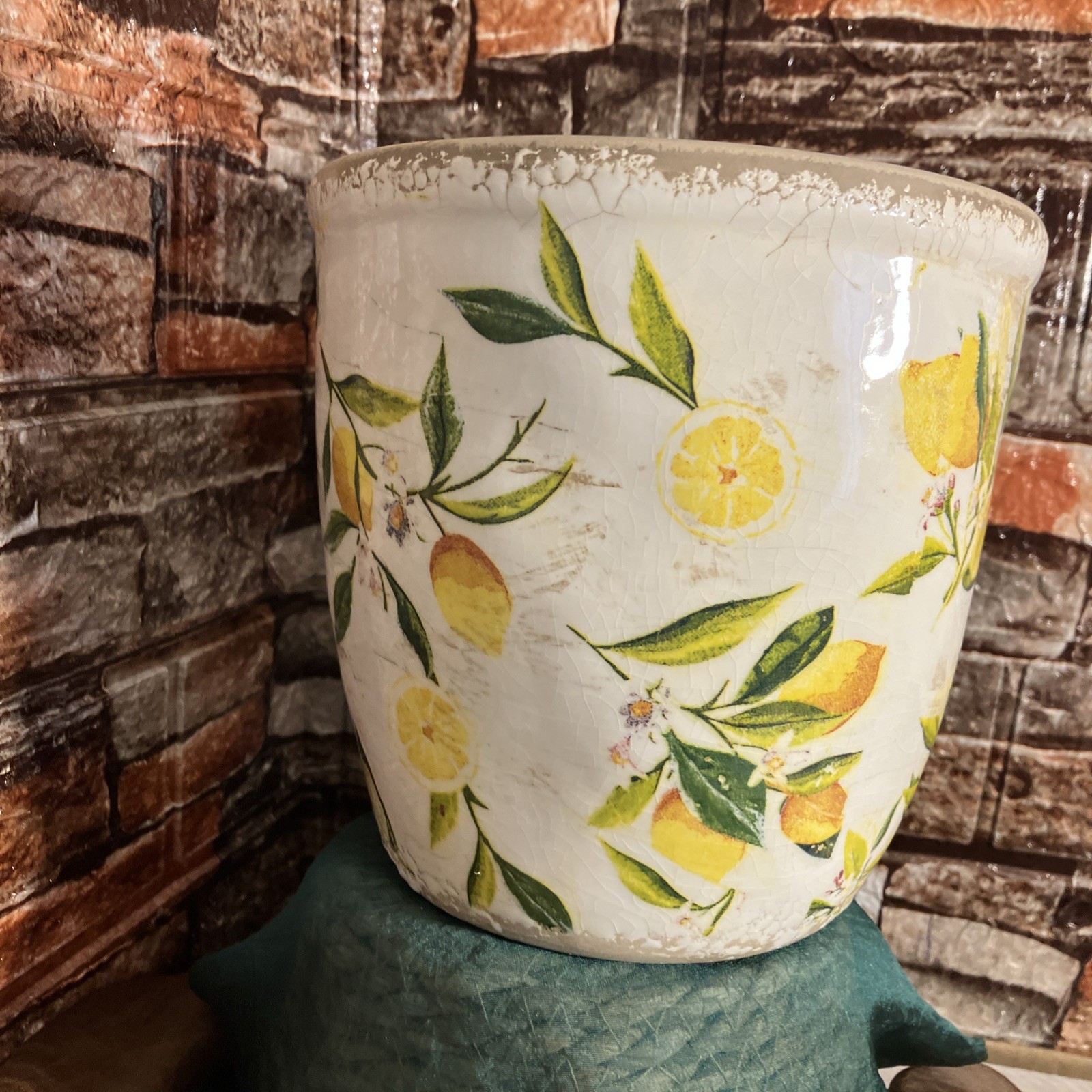 Vase Crock White Yellow Green Porcelain Ceramic Lemon Vines Floral Home Accent