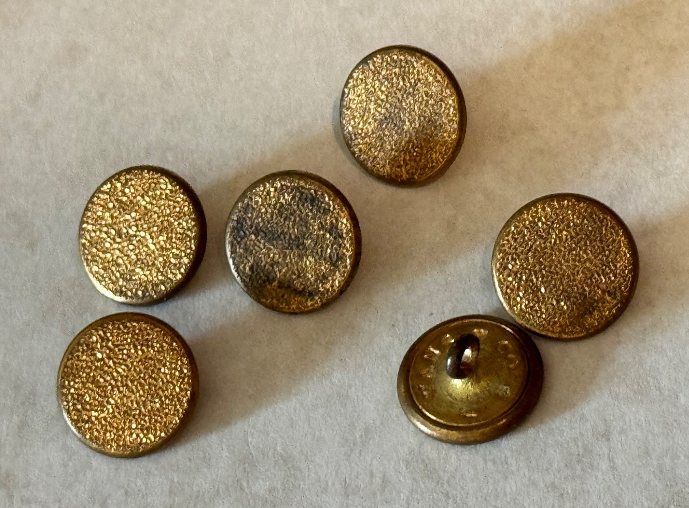 Stippled Face D. EVANS Gilt ANTIQUE BUTTON 12.62 mm Set of 6