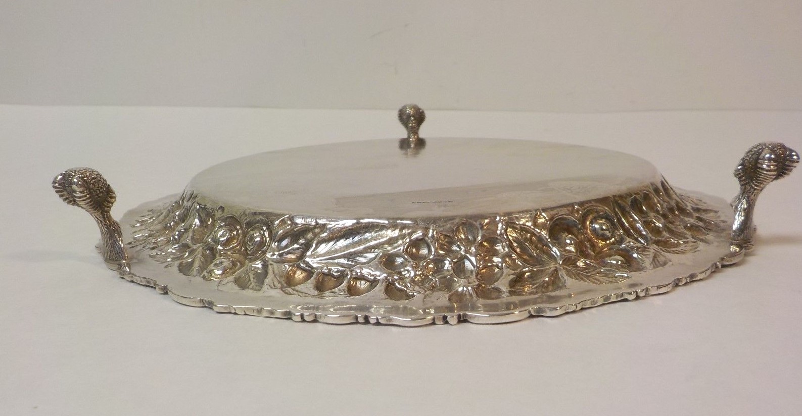 Baltimore Sterling Silver REPOUSSE 8″ Footed Tray, c. 1900, 310 grams