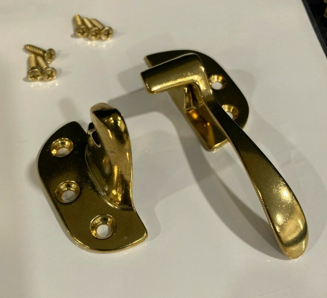 Right Door Lever Latch & Catch – Ice Box Furniture -Brass Finish 3/8″ Offset NEW