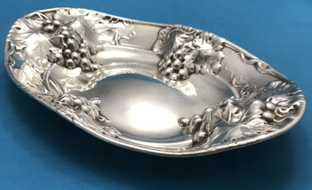 Birks Regency Plate Silverplated “GRAPES” SERVING TRAY Highly Embossed Repousse