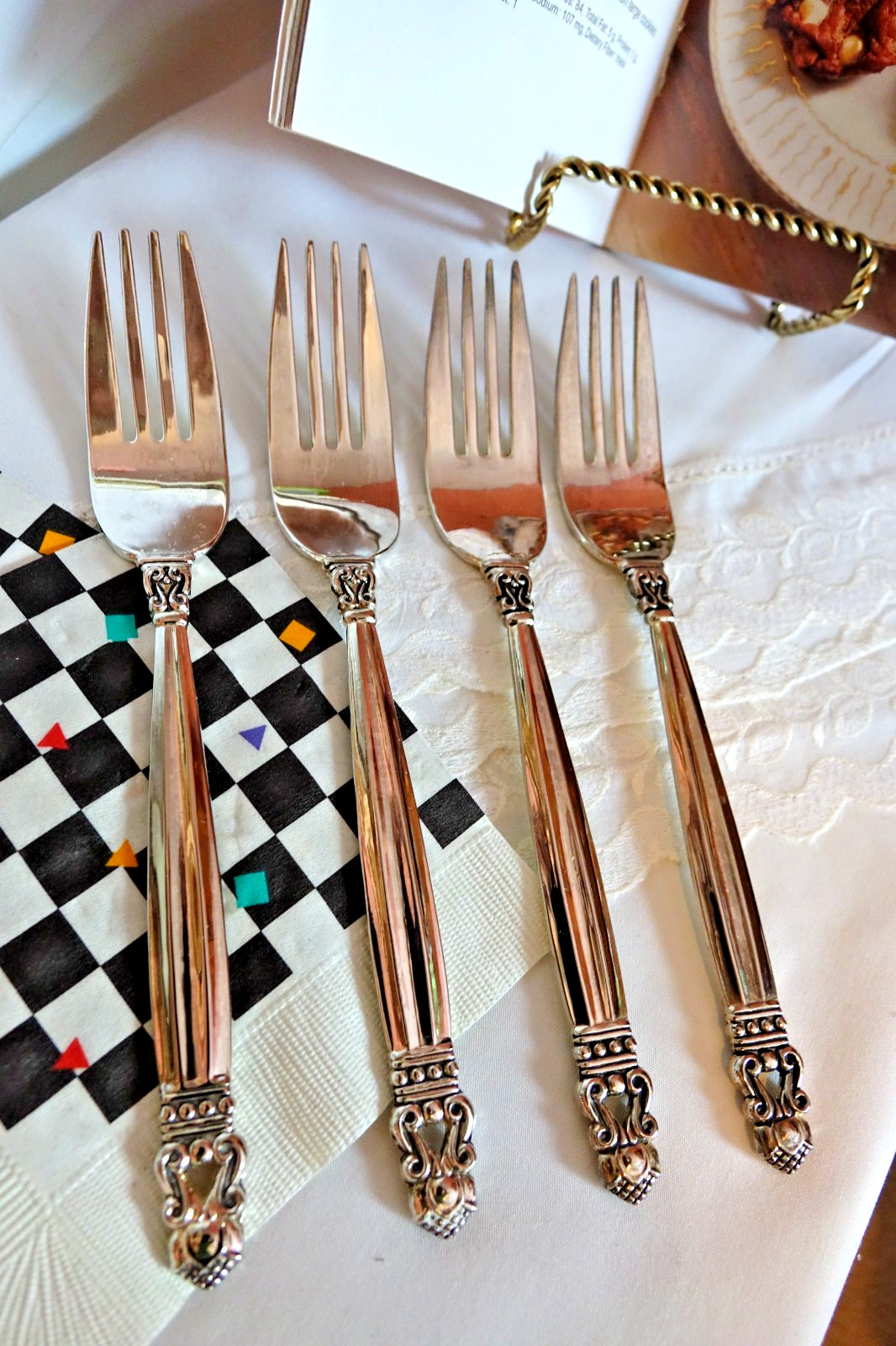 Godinger Olde Copenhagen Silver Plate Dinner Forks Set of 4 Glossy Pierced 8″
